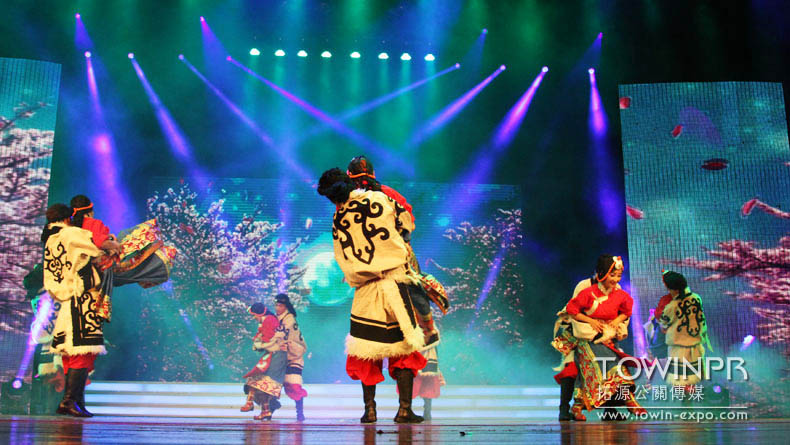 2013年甘孜州旅游推介會(huì)